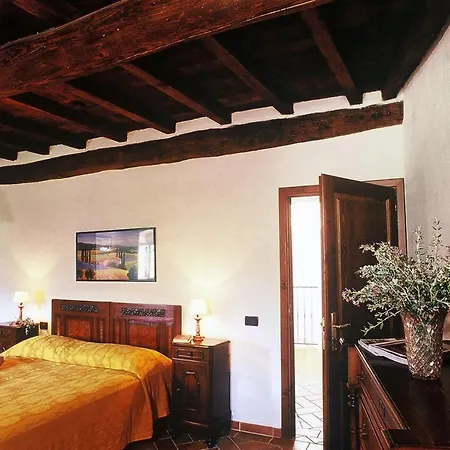 Sleeps 6 Pontassieve