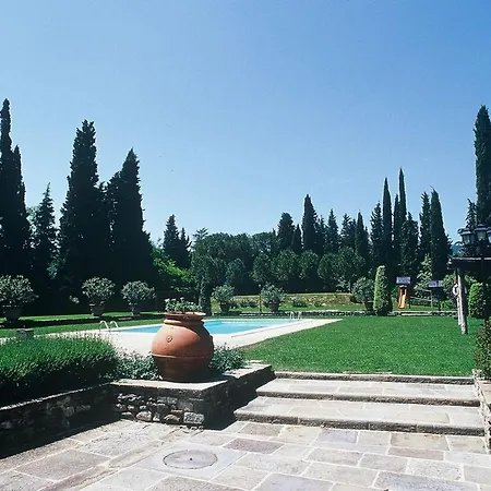 Sleeps 6 * Pontassieve